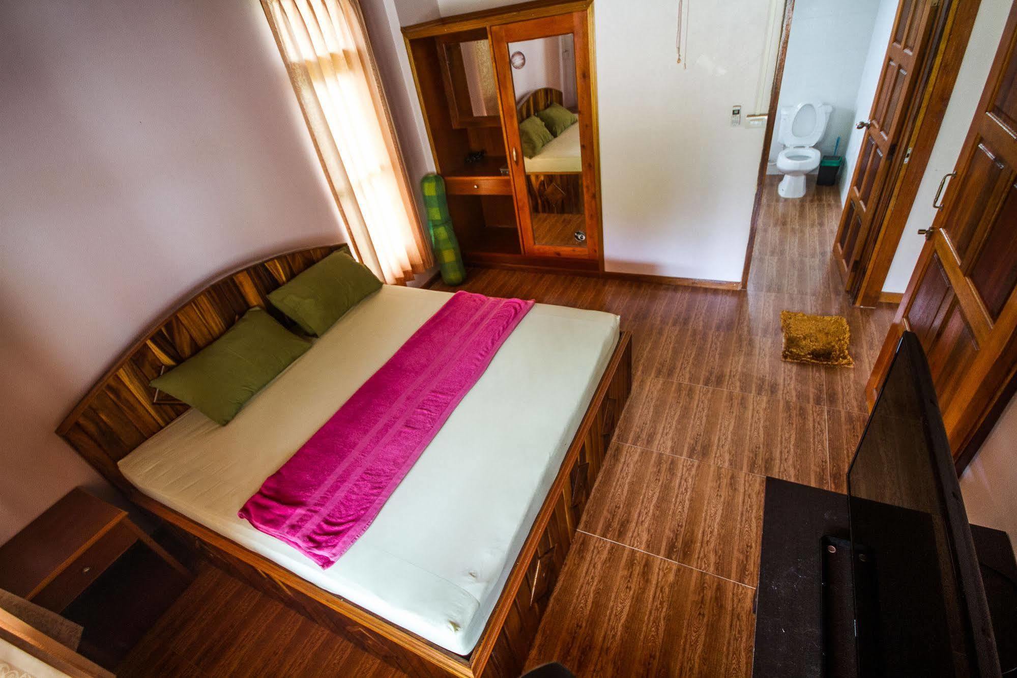 Bor Hin Resort บ้านใต้ ภายนอก รูปภาพ