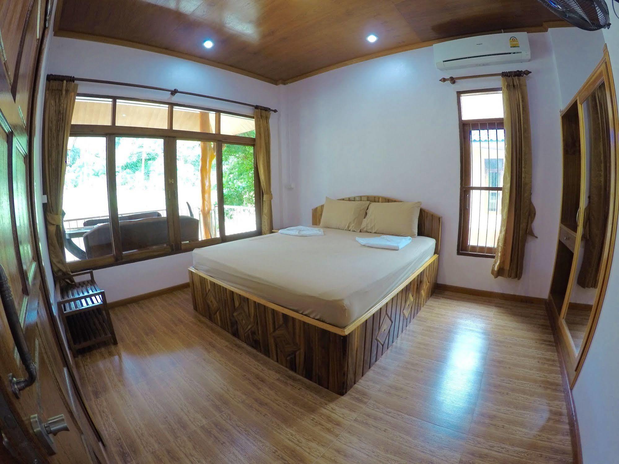 Bor Hin Resort บ้านใต้ ภายนอก รูปภาพ