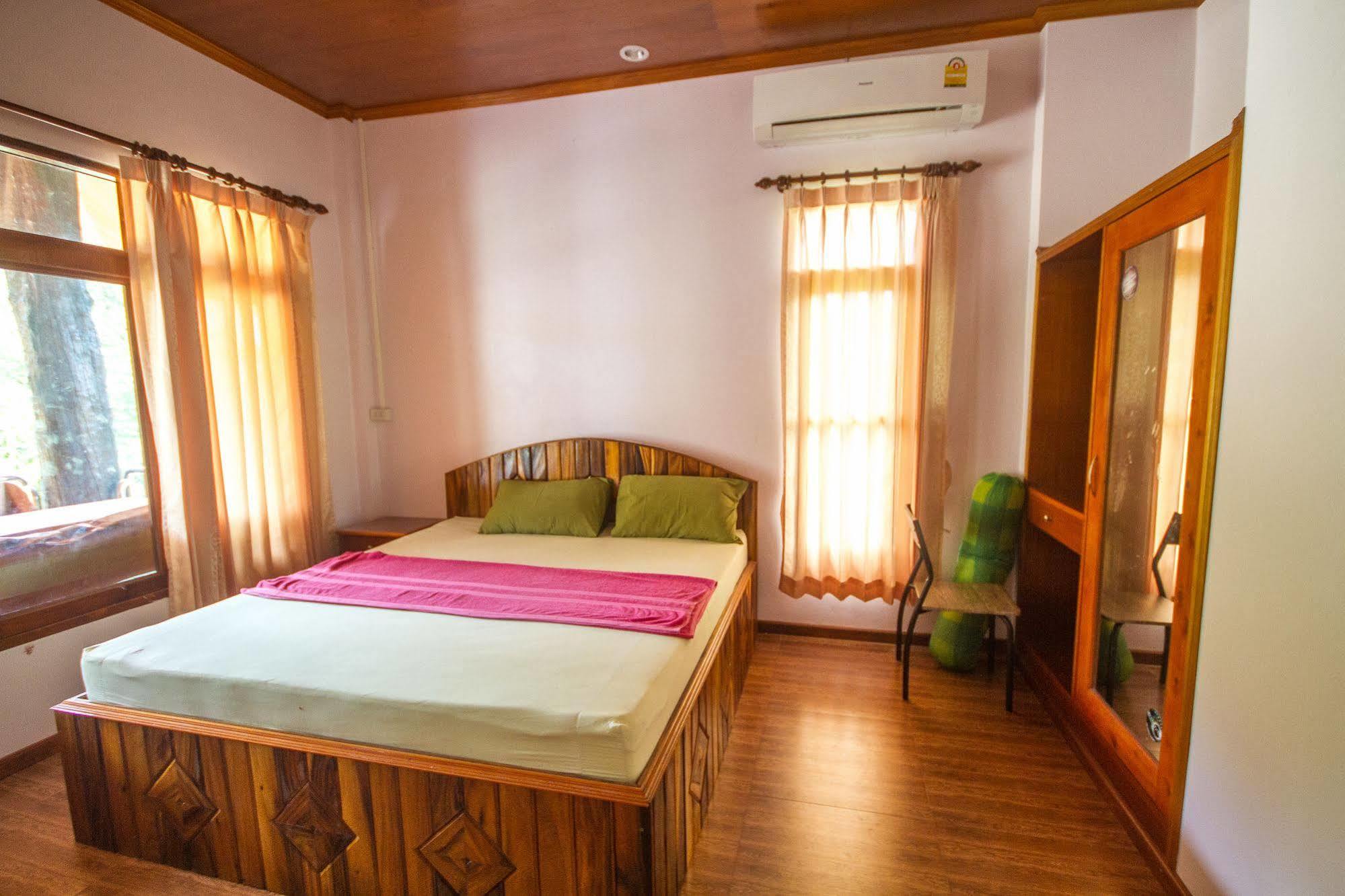 Bor Hin Resort บ้านใต้ ภายนอก รูปภาพ